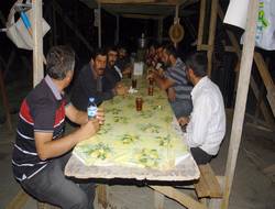 İftar sonrası inşaat mesaisi