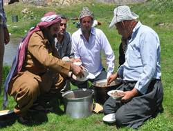 3 bin rakımlı sat göllerinde çiftte bayram..