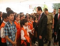 Hakkari'de ilköğretim haftası kutlamaları,,