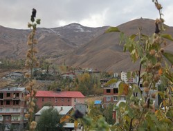 Hakkari beyaza büründü