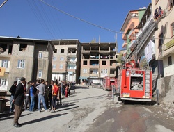 Öğrenci pansiyonunda yangın