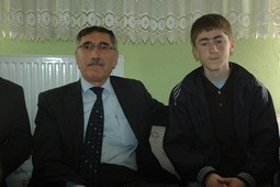 BAŞKAN'DAN KURT AİLESİNE ZİYARET