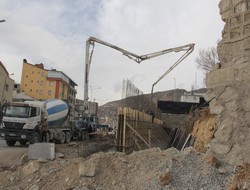 Orduevi istinat duvarı yenileniyor