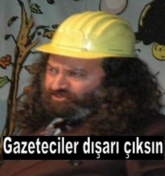 LAZ MARKS GAZETECİLER`DEN ÇEKİNDİ