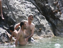Vatandaşlar Şine Deresi'ne akın etti