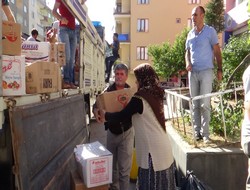 Hakkari halkı Rojava'yı unutmadı