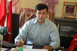 BAŞKAN ASLAN`A TEBRİKLER SÜRÜYOR