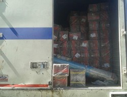Tonlarca çay ve toz şeker ele geçirildi,