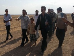 Ailesine kaybeden çocuk tek başına sınırı geçti