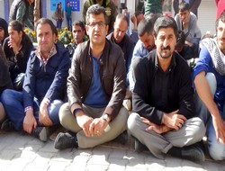 Hakkari'deki oturma eylemi sona erdi