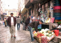 HAKKARİ DE HAYAT NORMALE DÖNDÜ