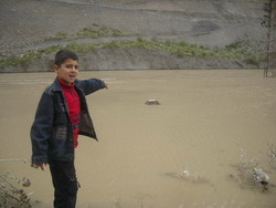 ZAP YÜKSELDİ TESİSLER SULAR ALTINDA