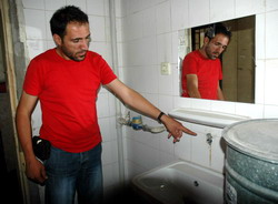 BU BİNA ÇÜRÜMEYE TERK EDİLDİ