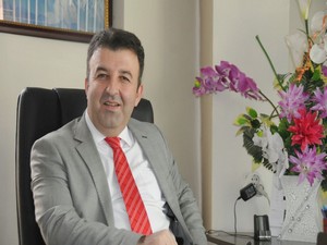 Özbek "Aday adaylığını açıkladı"