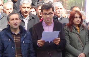 Hakkari'de Güvenlik paketi ve Vekillere yapılan saldırı kınandı