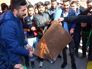 Hakkari Üniversitesi öğrencilerinden atama talebi