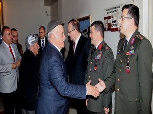 Vali Canbolat, şehit aileleriyle yemekte bir araya geldi