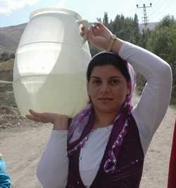 BU REZİLLİĞİ HAK ETMİYORUZ