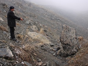 Yeni Mahalle istinat duvarı istiyor