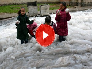 Sondajda çıkan köpük ilginç görüntülere sahne oldu