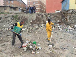 Belediye'den temizlik operasyonu