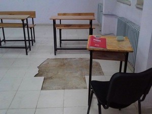 Beş katlı sekiz derslikli okul çürümeye terk edildi