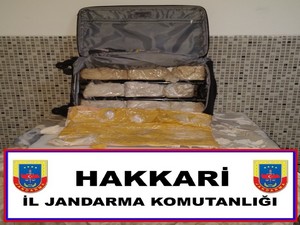 Jandarma'dan uyuşturucu tacirlerine geçit yok