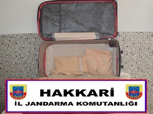 Jandarma'dan uyuşturucu tacirlerine geçit yok