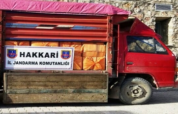 Hakkari’de 5 ton 652 kilo kaçak çay ele geçirdi