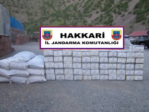 Çukurca'da sigara, nargile tütünü ve çay ele geçirildi