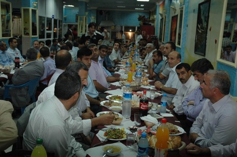 Başkan'dan imamlara iftar yemeği