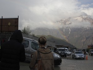 Sümbül Dağı ile bütünleşen gök kuşağı güzelliği