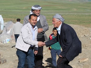 Gever'de yol çalışmaları devam ediyor