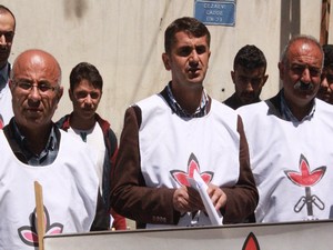 İHD: Cezaevleri hasta ediyor öldürüyor