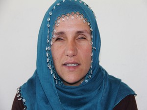 13 yıldır göz ameliyatı için para bekliyor