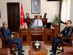 Tapu ve Kadastro Müdürlüğü'den valiye ziyaret