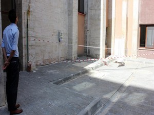 Hemşire hastanenin üçüncü katından atladı