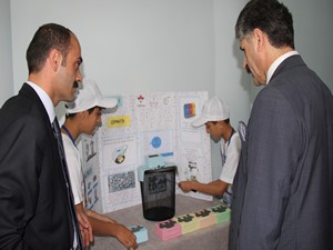 Hakkari’de Tübitak bilim fuarı açıldı