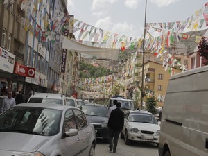 Hakkari'de düzensiz park sorunu çözülemiyor