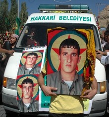 Hakkarili cesur toprağa verildi