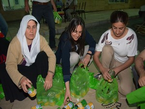 Muhtaç ailelere yardım kolileri dağıtıldı