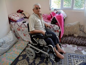 Kardeş belediyeden engelli vatandaşlara akülü araç