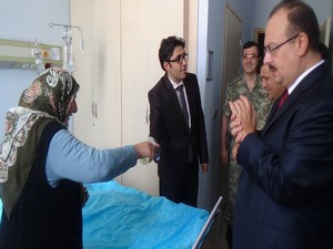 Hakkari Valisi Canbolat "İki bayramı bir arada yaşadık"