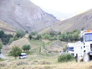 Hakkari'de kutsal mekanlar ziyaret edildi