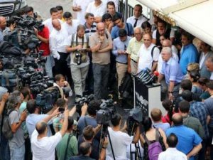 Akil İnsanlar 'Derhal silahlar susmalı'