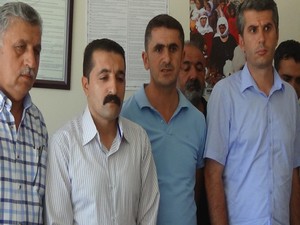 Gümrük personellerinin aileleri İHD'ye başvurdu