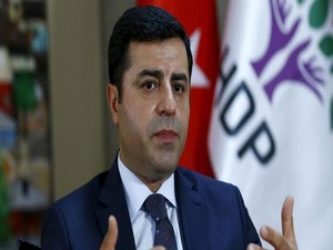 Demirtaş: 'Barış için geri adım atmış değiliz'