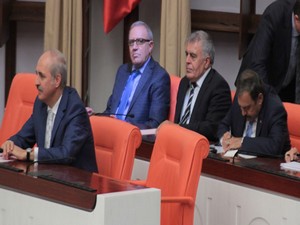 HDP'li bakanlar istifa etti!