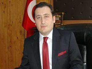 Kaymakamın makam aracına bomba koydular