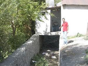 Hakkari'deki dere yatakları kirletiliyor